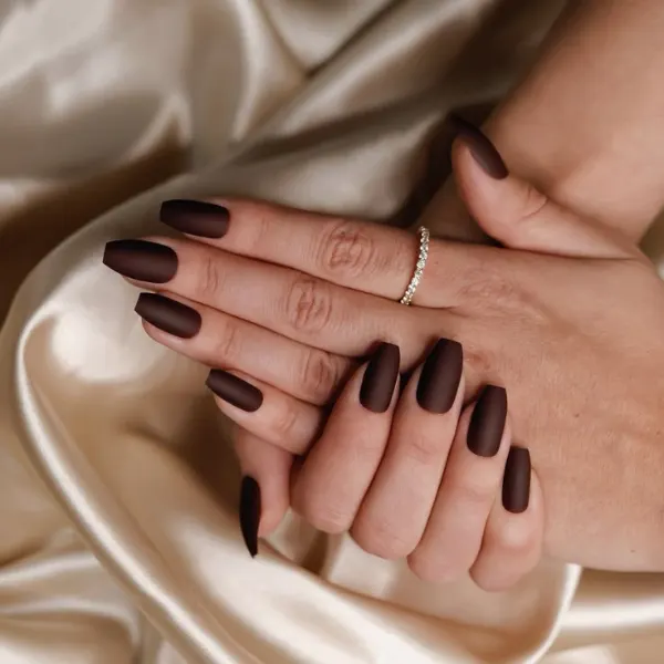 Cocoa Cashmere Nail Design