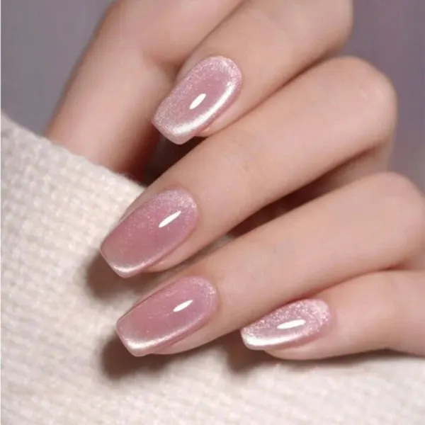 Moonlit Pearl Nails Design