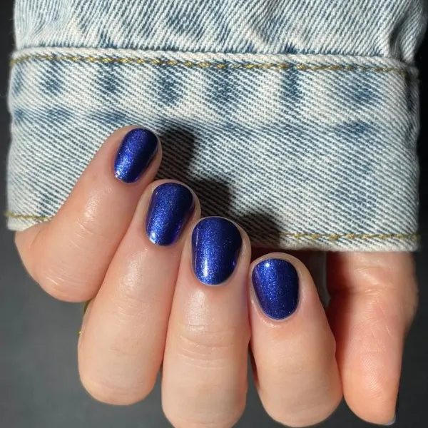 Sapphire Flash Shiny Nail Design