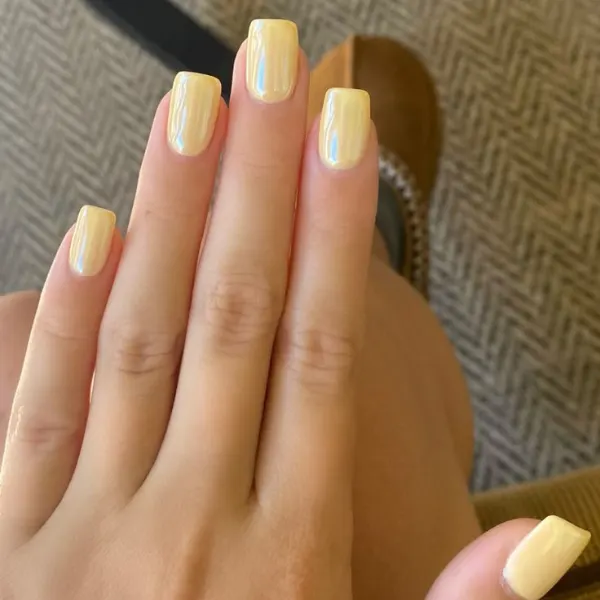 Golden Glow yellow nail designs