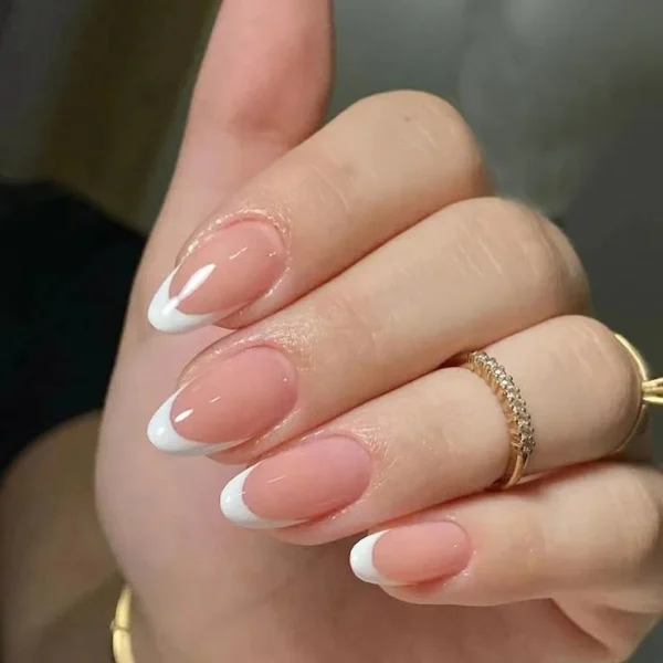 Modern Elegance Nails Design